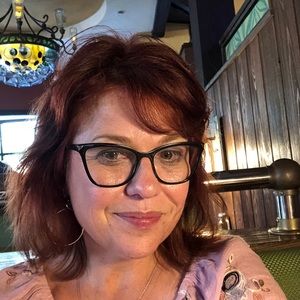 Meet your Posher, Lesley